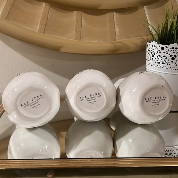 Rae Dunn Vases 🪴 ☀️ - Picture 7 of 8